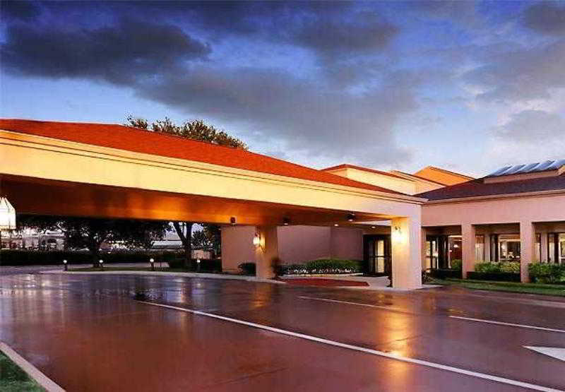 Courtyard By Marriott Dallas Northwest Exterior foto